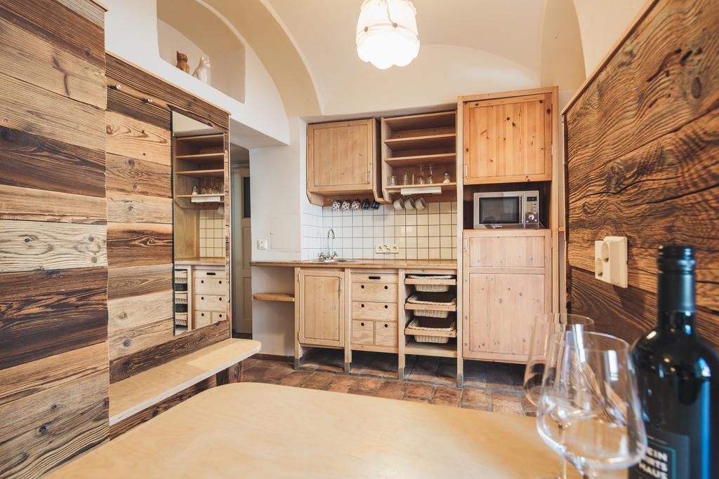 Weinwirtshaus Wlaschits 4*